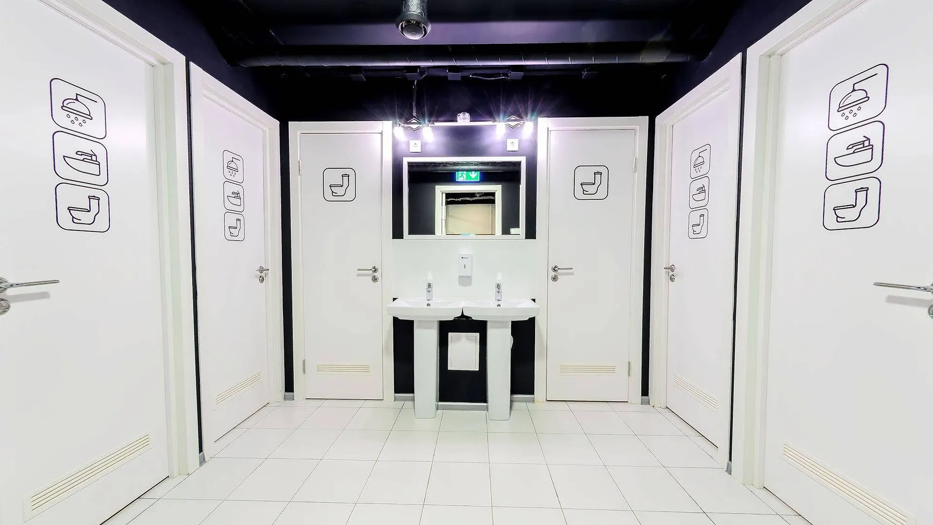 מוסקבה Capsule Hotel Interqube Bolshaya Polyanka אכסניה