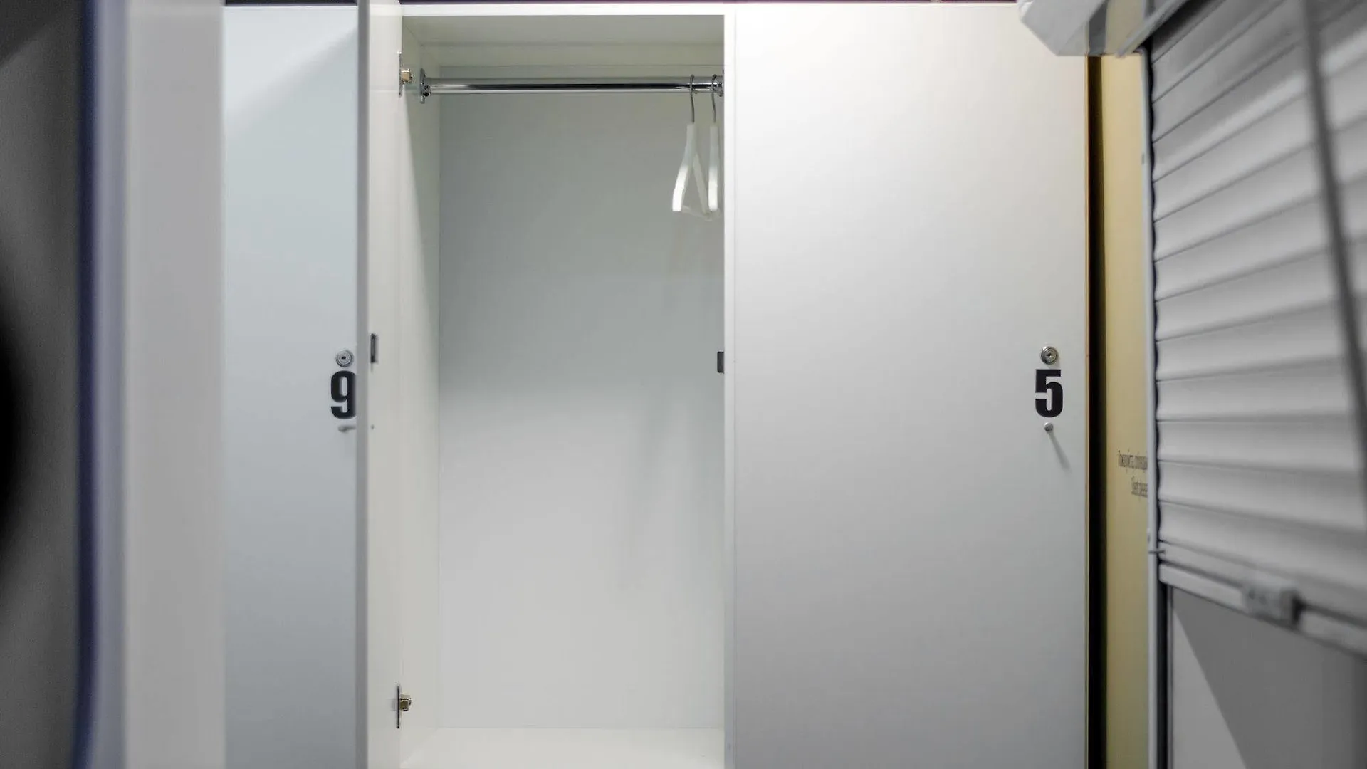 موسكو Capsule Hotel Interqube Bolshaya Polyanka بيت شباب